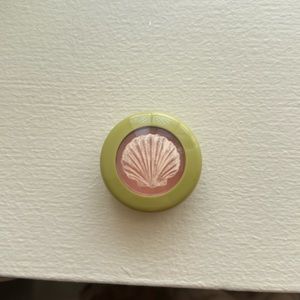 Limited edition MAC Sand & Sun eyeshadow